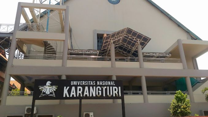 Universitas Nasional Karangturi.